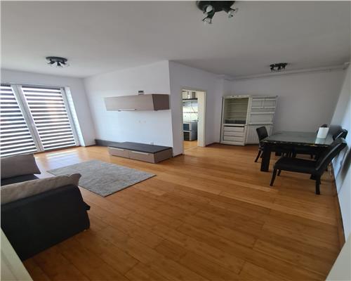 Apartament 2 camere decomandat, etaj intermediar Avantgarden