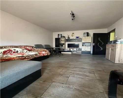 Apartament 2 camere decomandat Tractorul