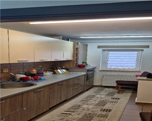 Apartament 3 camere decomandat Tractorul