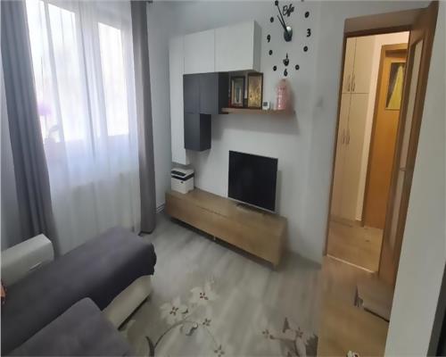 Apartament 3 camere zona Grivitei