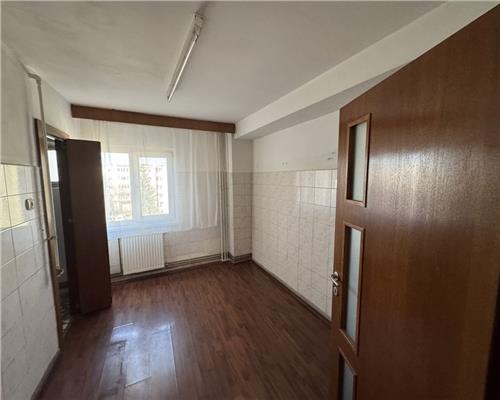 Apartament 4 camere structura mare Scriitorilor