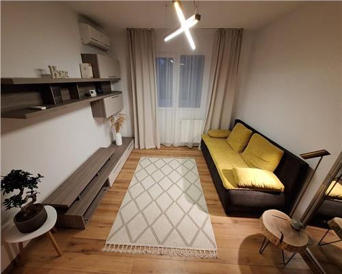 Apartament 2 camere renovat Centrul Civic