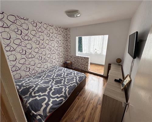 Apartament 4 camere decomandat etajul 1 Judetean- Carpatilor