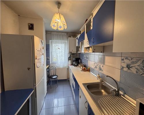 Apartament 4 camere decomandat etajul 1 Judetean- Carpatilor