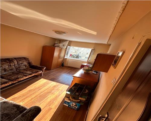 Apartament 2 camere decomandat etaj intermediar Astra-Carpatilor