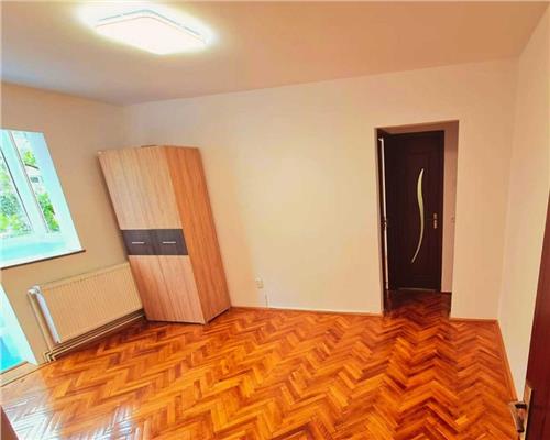 Apartament 2 camere etajul 2 zona Grivitei- Onix