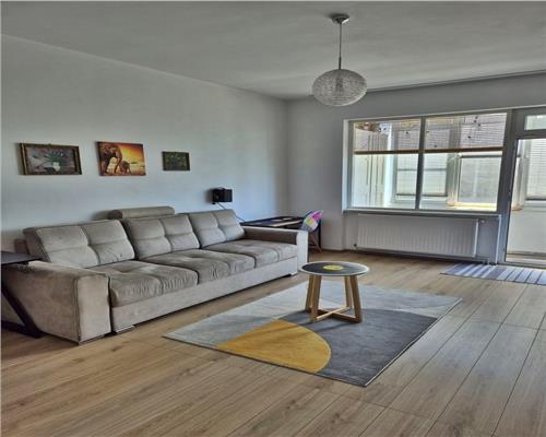 Apartament 2 camere decomandat etajul 2 Tractorul