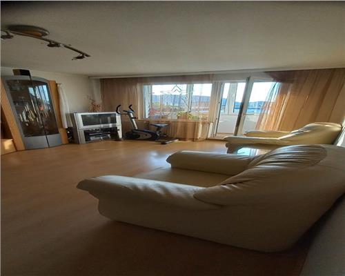 Apartament 4 camere decomandat zona Noua- Lacurilor