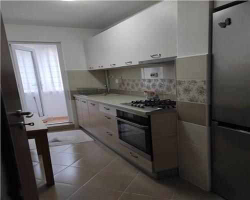 Apartament 3 camere decomandat etajul 1 Astra