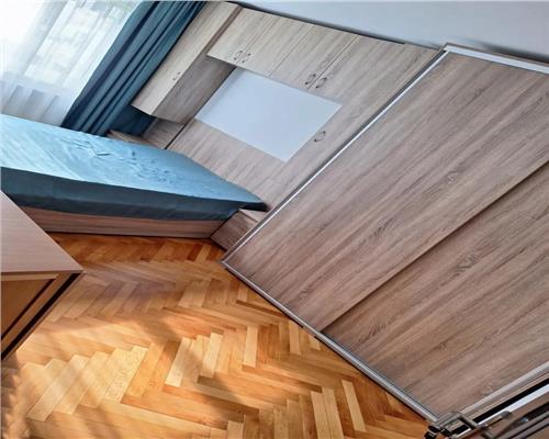 Apartament 3 camere etajul 1 zona Faget