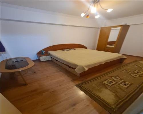 Garsoniera etajul 2 zona Racadau