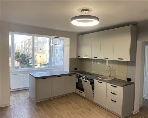 Apartament 2 camere decomandat Tractorul