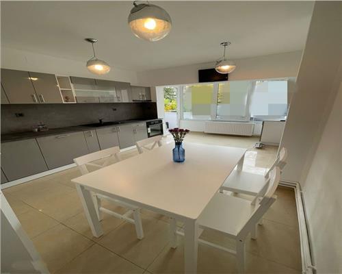 Apartament 4 camere structura mare– Zona Centrul Civic