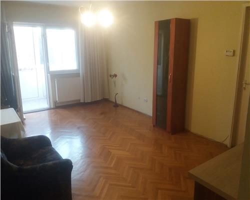 Apartament 4 camere etajul 1 Tractorul