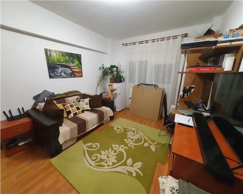 Apartament 2 camere decomandat Carpatilor