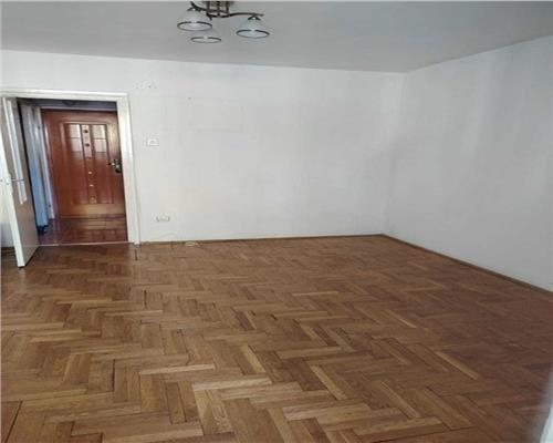 Garsoniera etajul 1 Astra- Soarelui