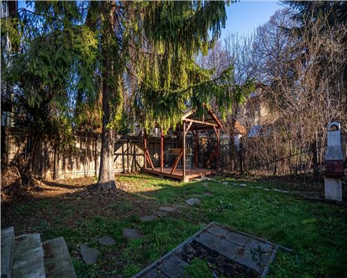 Apartament in casa renovat, mobilat complet