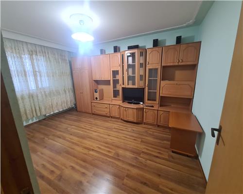 Apartament 2 camere etaj intermediar Astra- Carpatilor