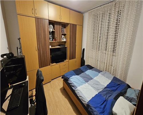 Garsoniera decomandata zona Judetean