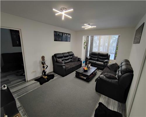 Apartament 4 camere Carpatilor