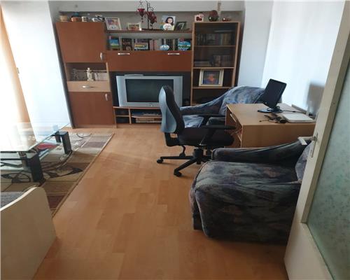 Apartament 3 camere decomandat zona Judetean