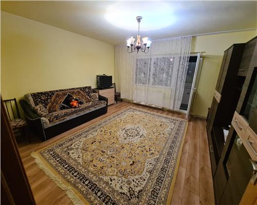 Apartament 3 camere decomandat 2 bai, etaj intermediar Racadau