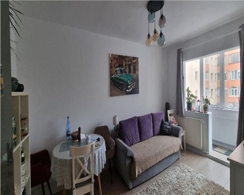 Apartament 3 camere, 2 bai, 2 balcoane etajul 1 Astra- Carpatilor