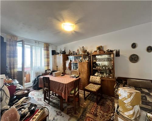 Apartament 3 camere decomandat etaj intermediar Vlahuta ITC