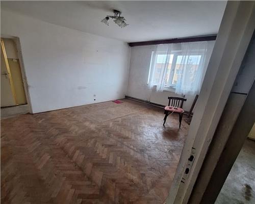 Apartament 2 camere zona Gemenii