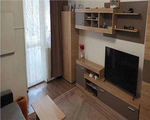 Garsoniera etajul 1 zona Astra