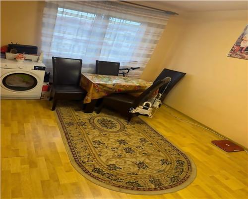 Apartament 3 camere etaj intermediar zona Gemenii