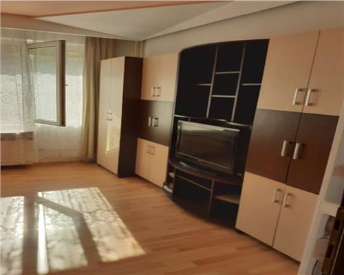 Garsoniera etajul 2 zona Racadau- Carpatilor